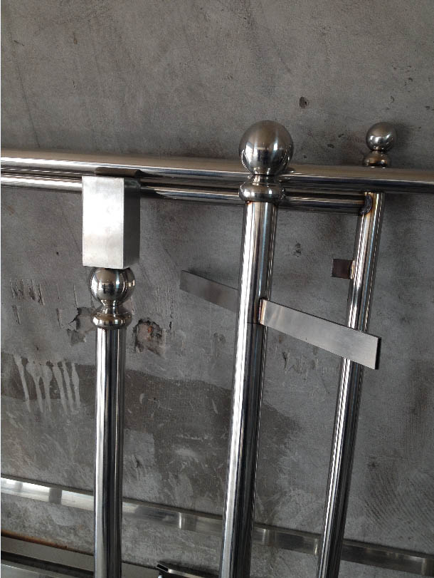 不銹鋼護欄定制批發